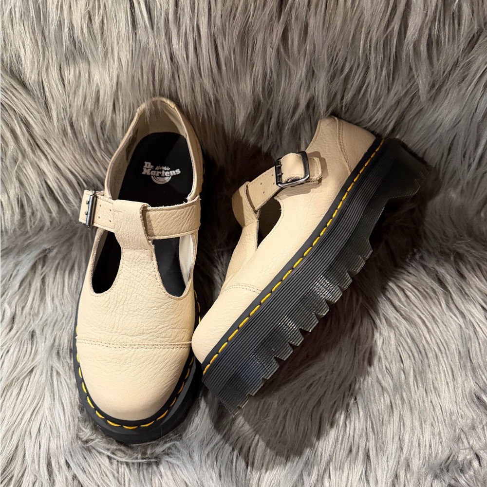 *LIKE NEW* Dr. Marten Bethan Platform Mary Jane (Women’s Size 8)